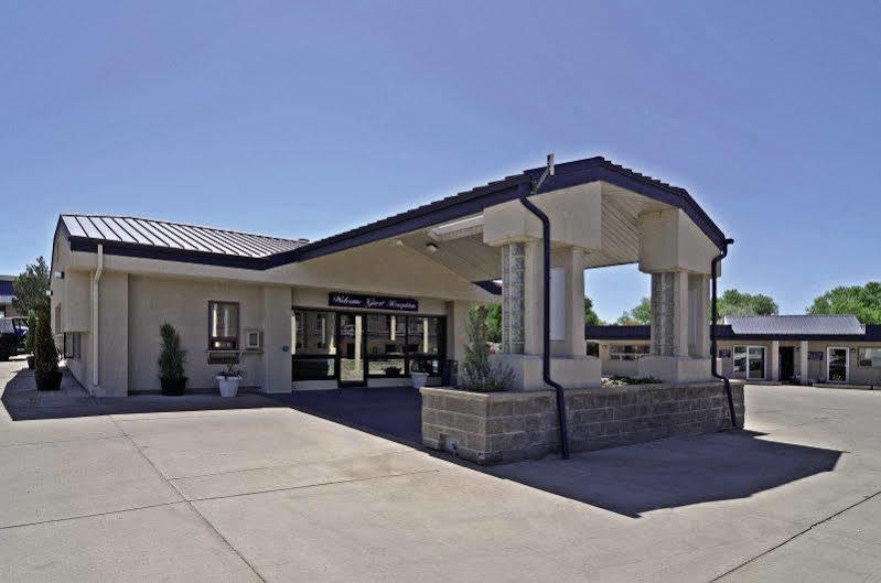 Red Arrow Inn & Suites, A Travelodge By Wyndham Montrose Exterior photo